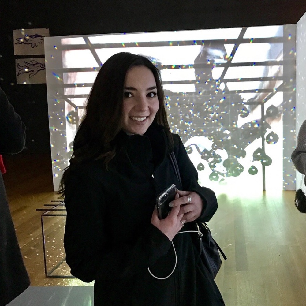 Meet your Posher, Alexis